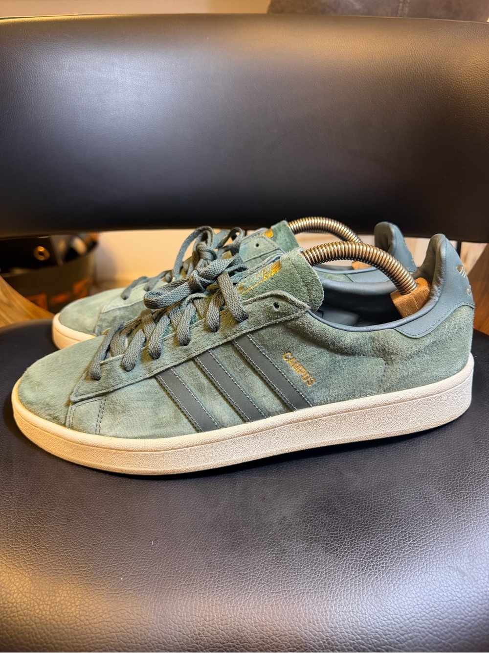 adidas Campus "Utility Ivy / Reflective Gold Metallic" BZ0074 Size 13